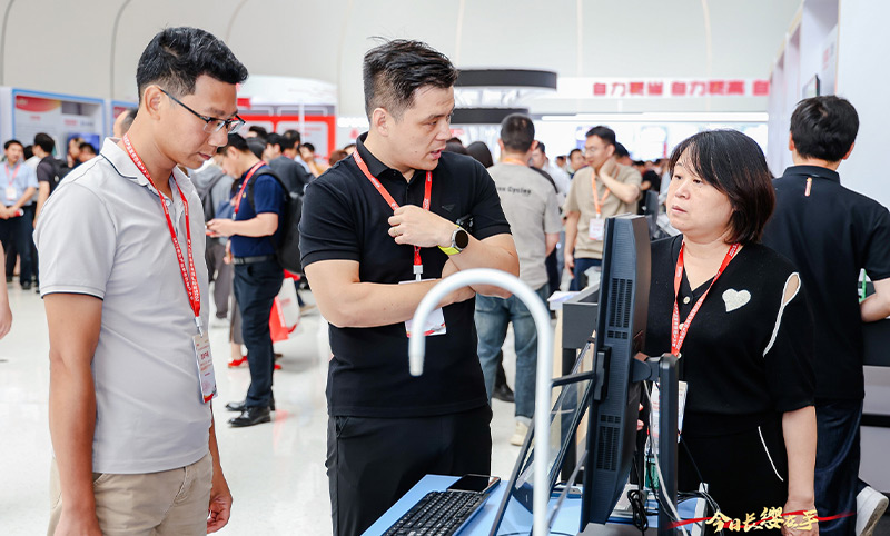 搭載清聽聲學定向音響聚音屏技術終端產品